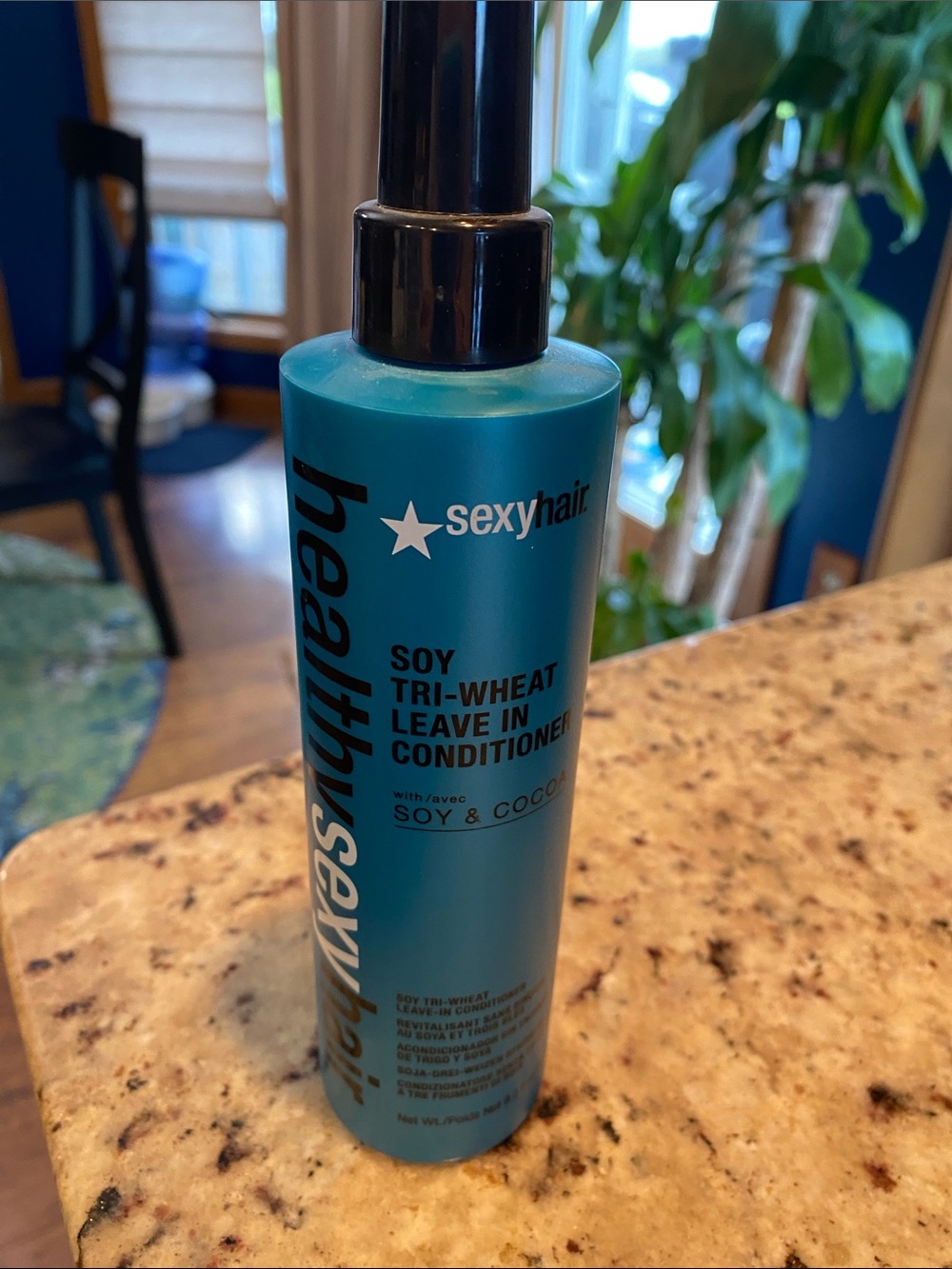 SexyHair HealthySexy Soy Tri-Wheat Leave-In Conditioner, full size 8.5floz. New